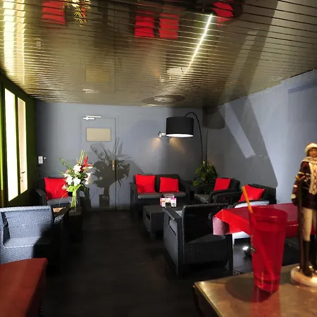 De La Placette Hotel